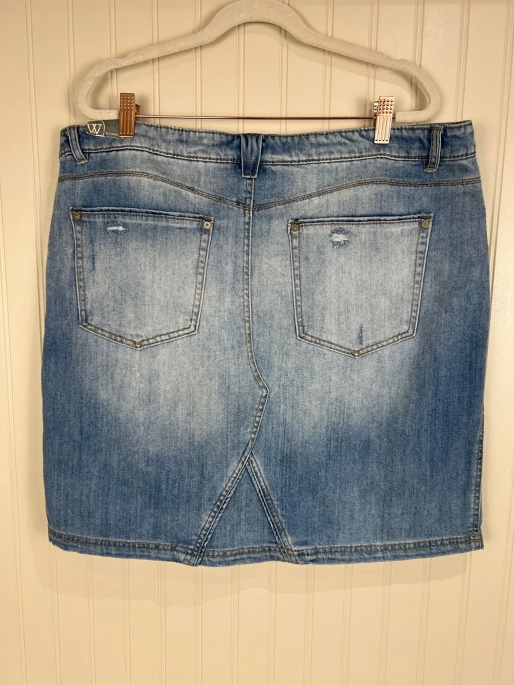 New Wit & Wisdom Distressed Blue Denim Skirt Size 16